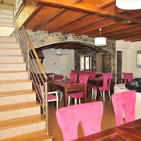 Quinta Colmeias Lancao